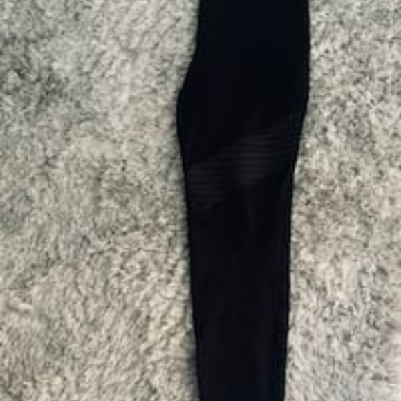 Pants - Picture 2 of 3
